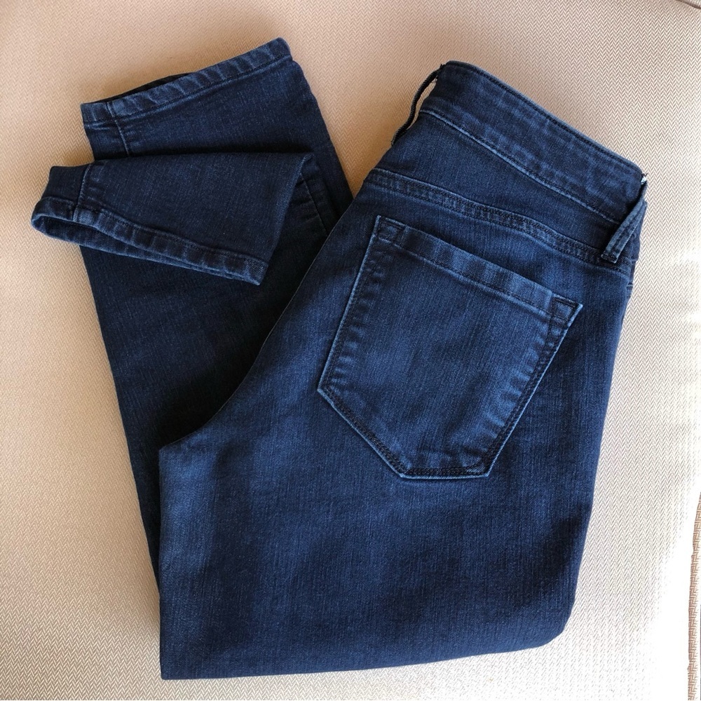 Ann Taylor Loft Curvy Crop Low Rise Dark Wash Jeans 28/6 - Picture 13 of 13